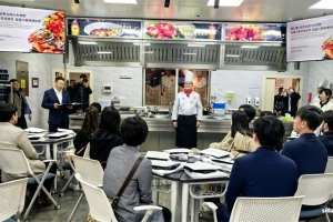 共享川菜烹饪技艺  品鉴川菜麻辣鲜香    ——第二十一期世界与四川大讲堂成功举办